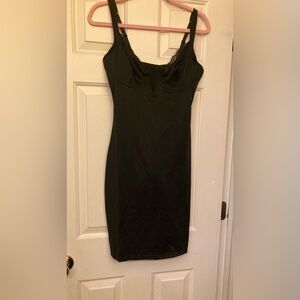 Popilush brand, size large, shapewear inside,Elegant Black Dress deep v in front